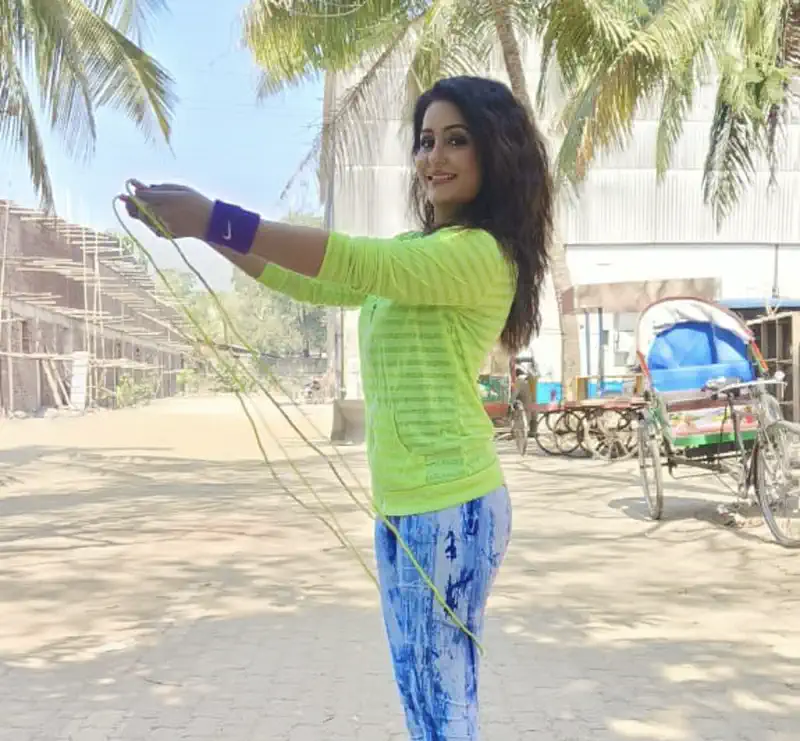 Actors encourage well-being through physical activity 