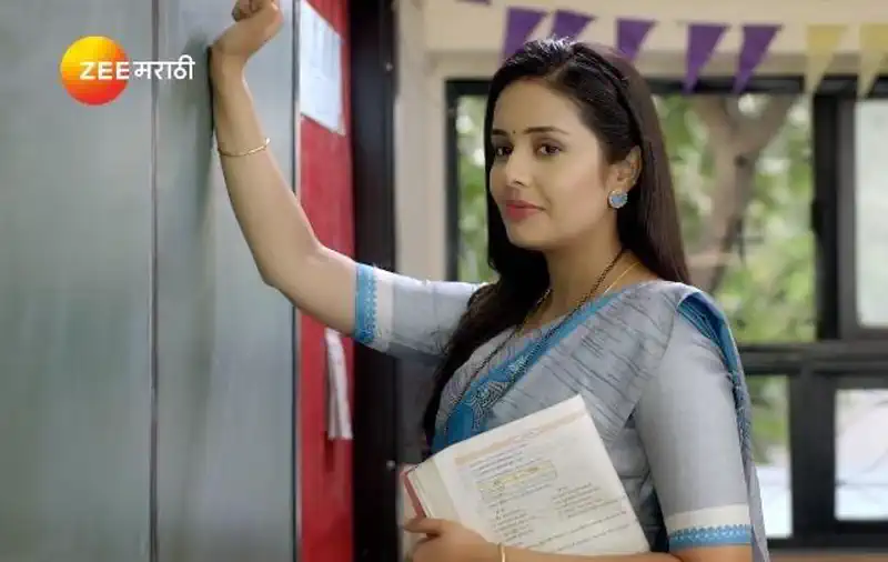 All for love: Will Akshara support Adhipati? 