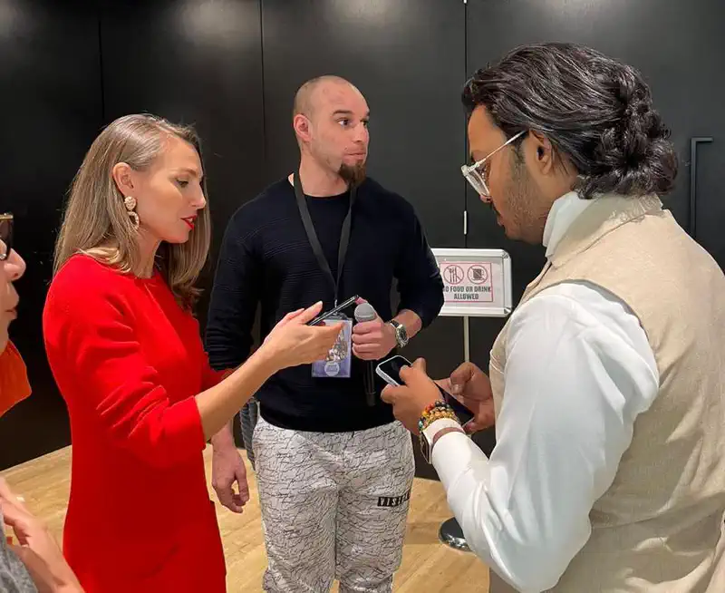 Celebrity Spiritual healer Ayush Gupta gets on International forum in Dubai to promote India