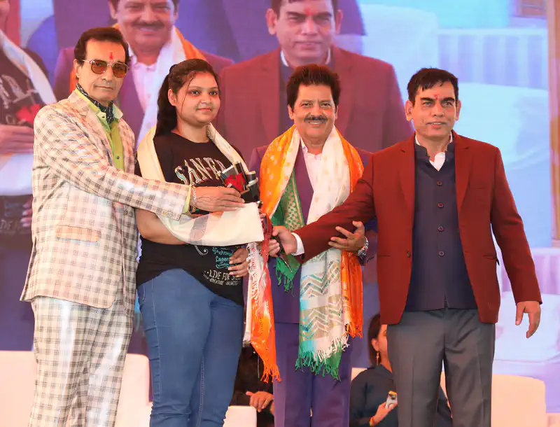 PBC Education and Financial Services Pvt Ltd Support Doctor 365 Bollywood Maha Arogya Shivir
